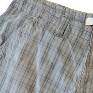 Men's Wrangler, grey plaid cargo shorts, 34